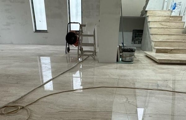 Montaj furnizor de travertin